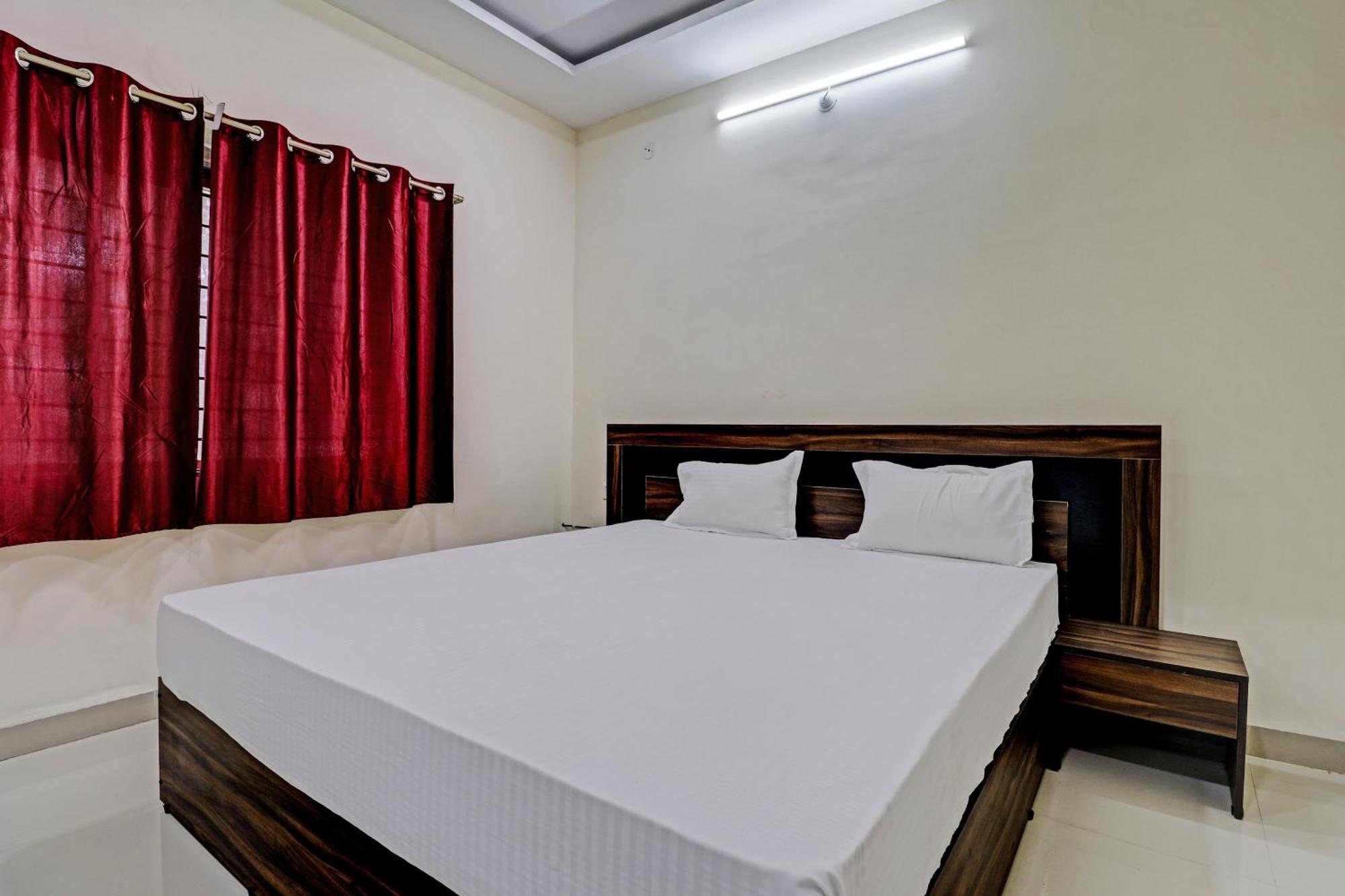 Super Hotel O Midway Treat Dhar Ngoại thất bức ảnh