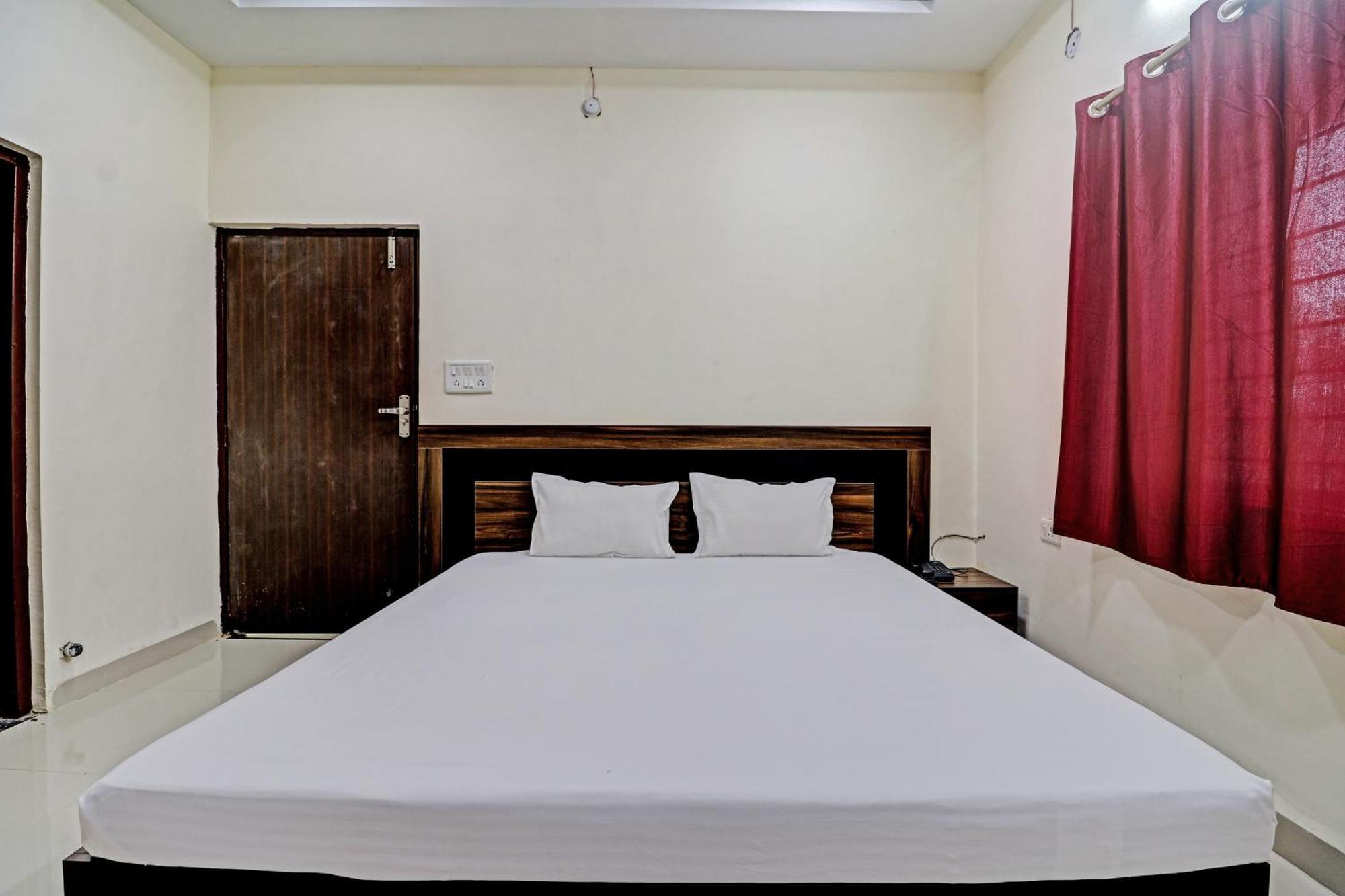 Super Hotel O Midway Treat Dhar Ngoại thất bức ảnh