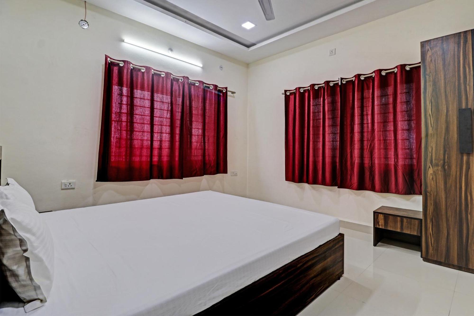 Super Hotel O Midway Treat Dhar Ngoại thất bức ảnh