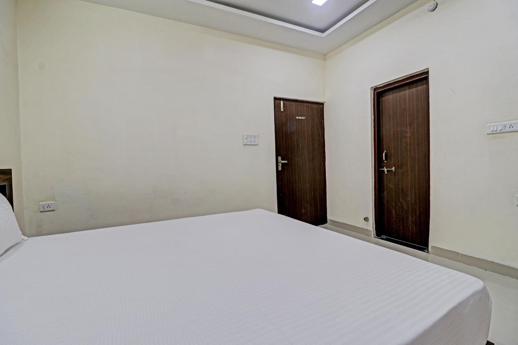 Super Hotel O Midway Treat Dhar Ngoại thất bức ảnh