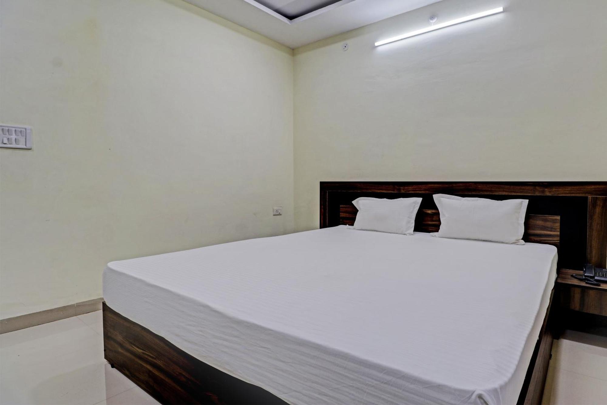Super Hotel O Midway Treat Dhar Ngoại thất bức ảnh